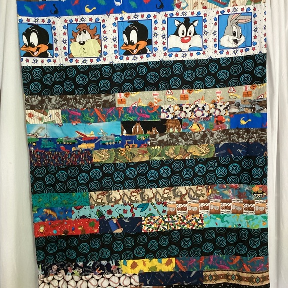 Handmade Boys quilt - Picture 5 of 8
